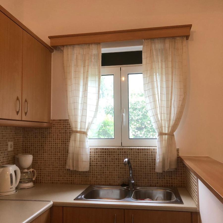 Politia Villas Каристос Экстерьер фото